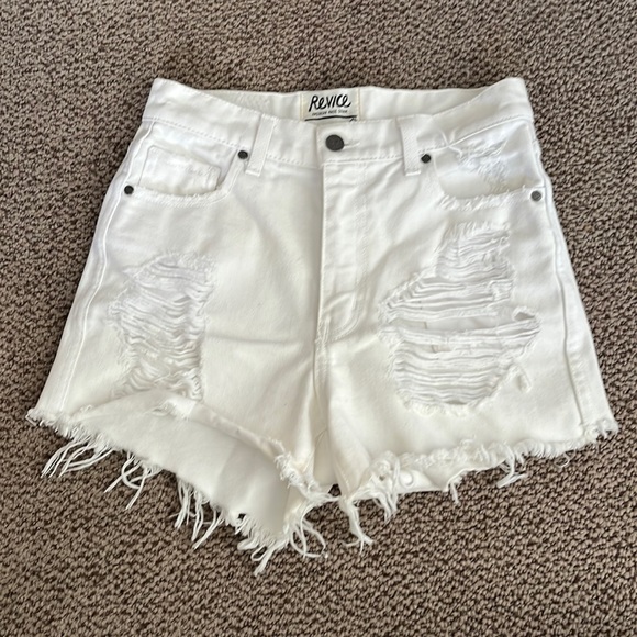 REVICE high rise white denim shorts - Picture 1 of 5